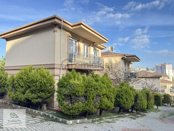 Hürriyet Mah. 4+1 Havuzlu, Merkezi Konum, Hiç Oturulmamış Villa! 1