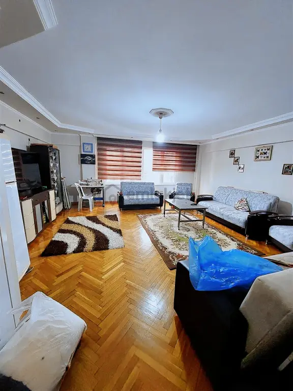Bandırma Mavi Emlaktan Hacı Yusuf Mahallesinde Satılık 3+1 Daire 2