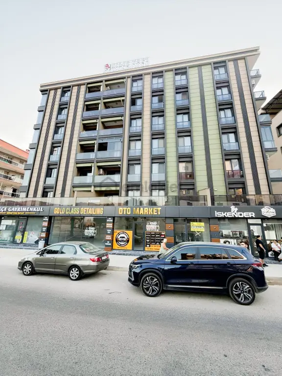Menemende Satılık Daire 2+1 Kapalı Mutfak Teraslı Lüks Daire 1