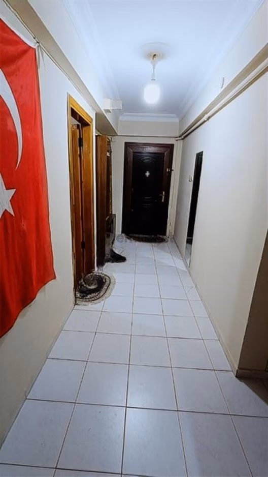 Avcılarda3+1)kat 2 Asansörlü,metrobüs, Yanı, 4,000,000tl 1