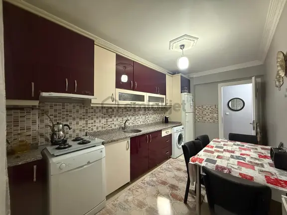 Remax Arma'dan Buca Çamlıkule Mahallesinde Satılık 3+1 Daire 2