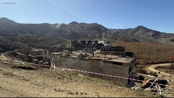 Trabzon Geçit Mah Toki Konutları Yanı Satılık 2438 M2 Arsa 2