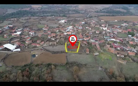 Çanakkale Dondurma Köy Merkezinde Evi Olan 1127 M2 Arsa 1