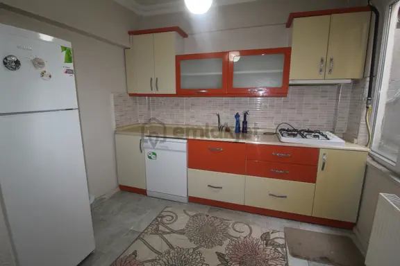 Yön Gayrimenkul Den Çarşı Merkezde Eşyalı Kiralık 2+0 Daire 2