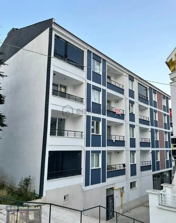 Albayrak'tan Ulus Cad. Üzeri Satılık 1+1 Daire 1