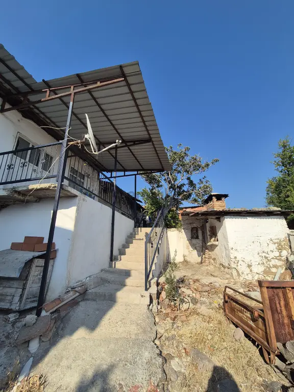 Müstakil Tapulu Köy Evimiz 4+1 Geniş Bahçeli Depolu Evimiz Yeni Sahibini Bekliyor 2