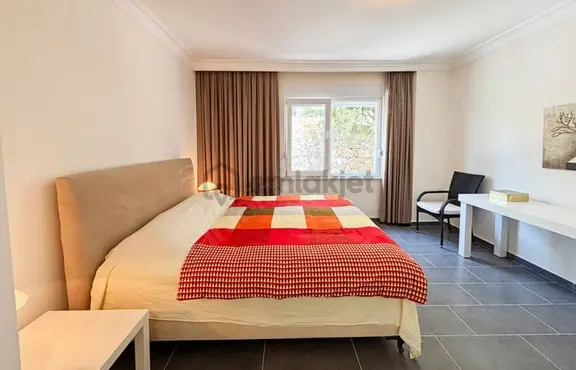 Yaylalıda 1.725 M2 Arsaya Sahip Tek Katlı 2+1 Müstakil Villa 2