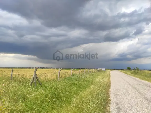 Lüleburgaz'da Mustakil Tapu 5.500 M2 Satılık Tarla 2