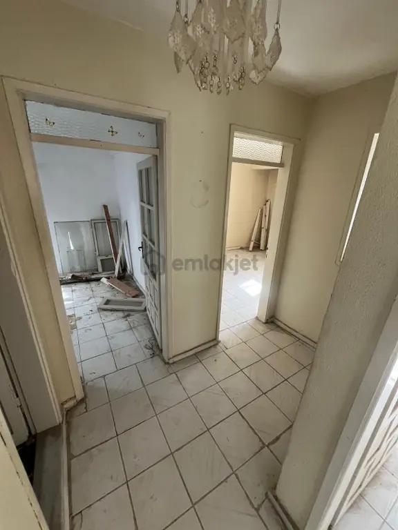 Bergama Gaziosmanpaşa Mah. Semiye Sitesinde Satılık 3+1 Daire 2