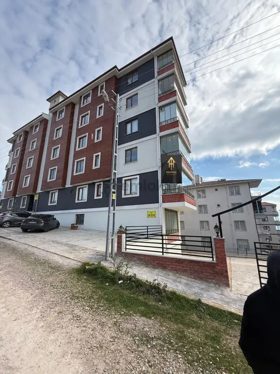 Zeytinlık Mahallesinde 2+1 Lüks Sıfır Daire 1