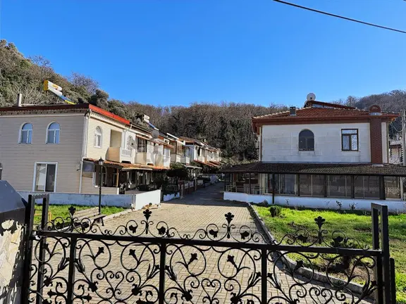Mavi Bayraklı Karacabey Malkara Plajında Müstakil Satılık Ev 2