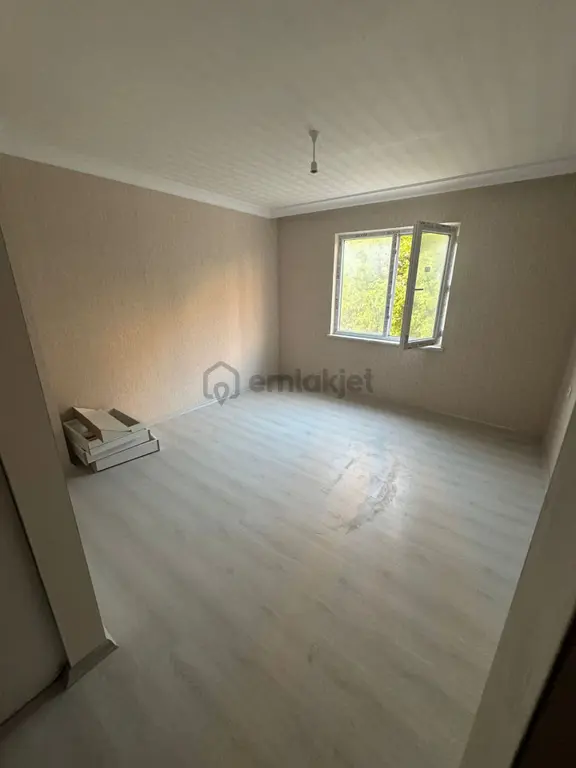 Aksaray Tacinde Makasa Yakın Satılık 1+1 Arakat Eşyasız Daire 2