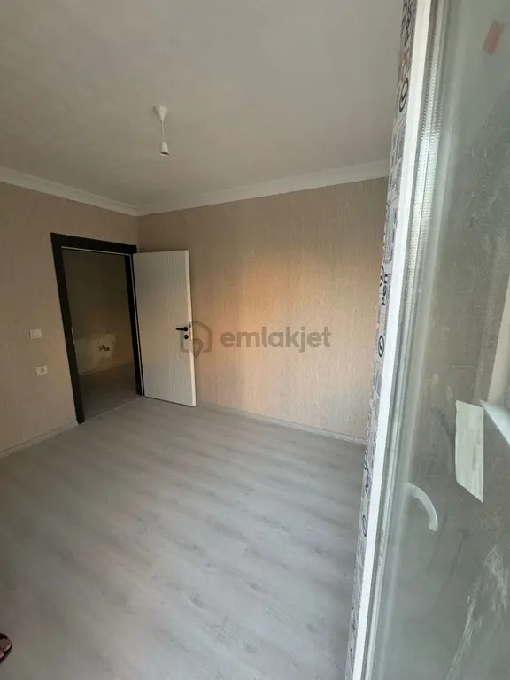 Aksaray Tacinde Makasa Yakın Satılık 1+1 Arakat Eşyasız Daire 1