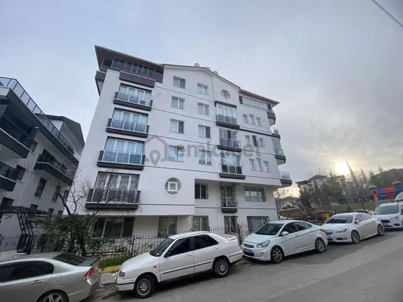 Elvanda Satılık 3+1 Teras Asansörlü Güneş İçinde 1