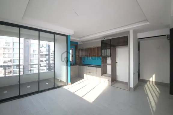 Retro’dan Forum Civarı Kaliteli İşçilik Modern Dizayn Lüks 2+1 1