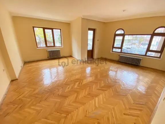 Şehir Hast. Karşısı Altında Daire Olan 2+1 Bağımsız Ön Cephe 2