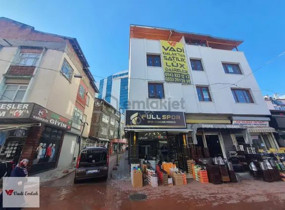 Yarahmet Mahallesinde Satılık Geniş Teraslı Daire | Vadi Emlak 1