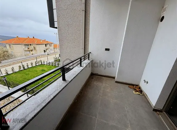 Mezire Başiskele'de Site İçinde Ebeveyn Banylu Satılık 2+1 Daire 2