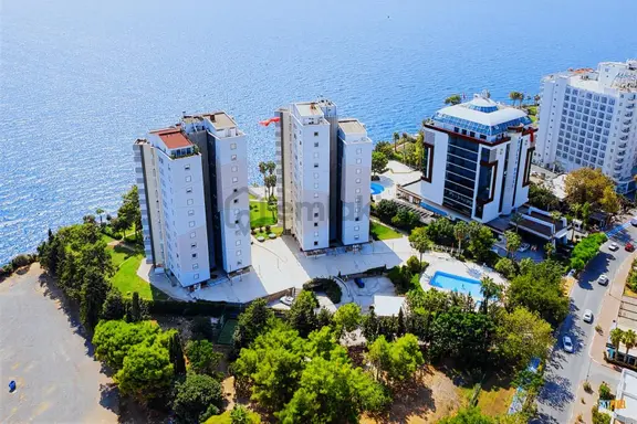 Evren Sitesinde 4+1 Emsalsiz Yalı Dairesi 1