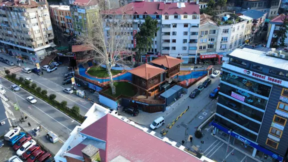 Trabzon Meydanda Komple Satılık İşyeri 1