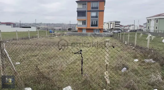 Kızılpınar Mahallesinde Yerleşim İçinde Satılık 517 M2 4 Kat 1