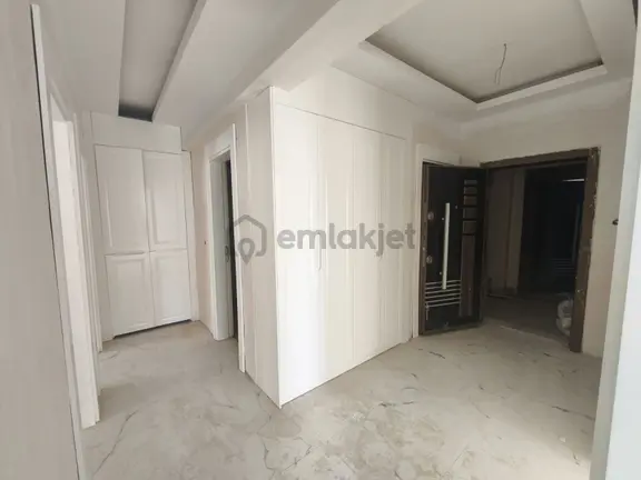 Seyran Emlak'tan A.y Hastanesi Yanında Satlık Sıfır 2+1 Daire 2