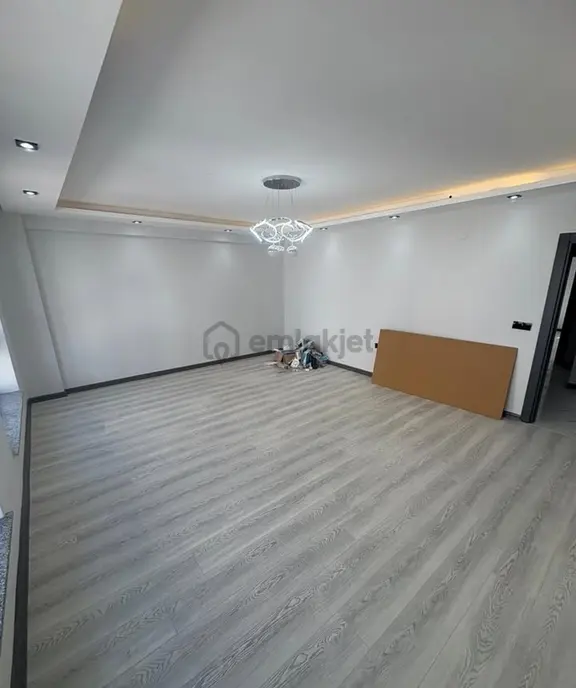 Kod 3180 Abdurrahmangazi Mah. Metroya Yürüme Geniş 2+1 Arakat 1