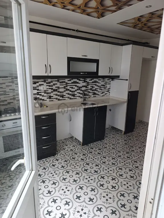 Sahibinden Site İçerisnde Güvenlkli Otoparklı Havuzlu 2+1 Daire 2