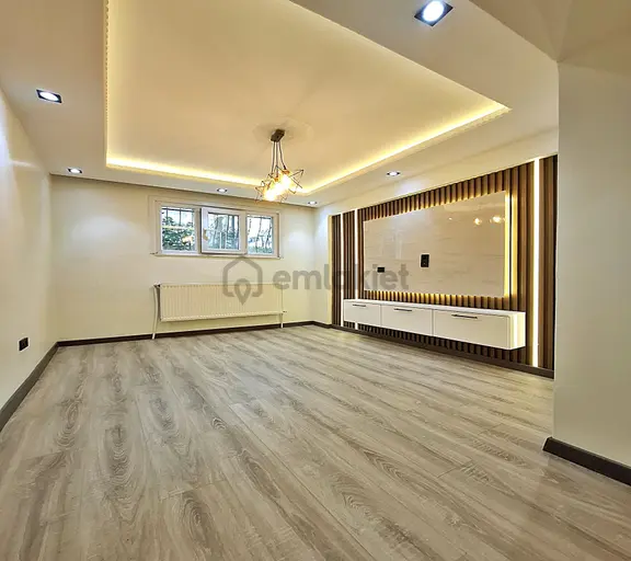 Beylikdüzü Metrobüse Yakın Hem Oturumluk Hem Yatırımlık 2+1daire 2