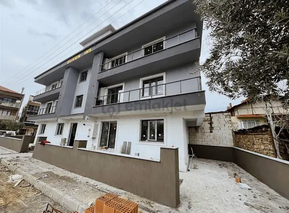 Buğra Emlak & Gayrimenkulden Satılık Lüx 1+1 Daire 2