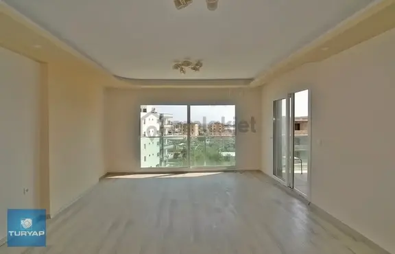 Erdemli'de Şehir Manzaralı Satılık 4+1 Daire 1