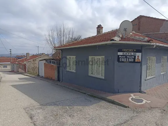 Century 21 Vizyon'dan Erenköy’de Köşe Parsel 4 Kat’a İmarlı Arsa 1