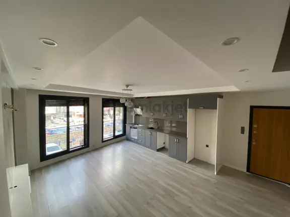Bornova Merkezde Satılık Lüx Dublex 1