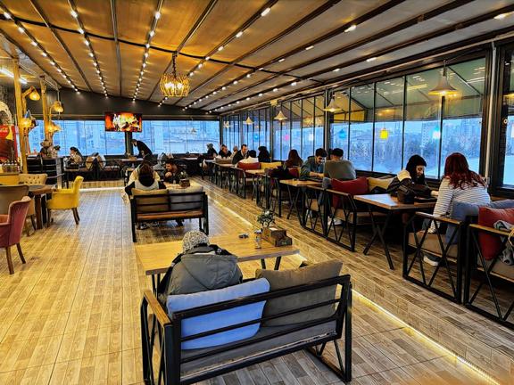 Remax Billur Bakan'dan 10 Yıllık İşlek Cafe Devren Kiralık 2