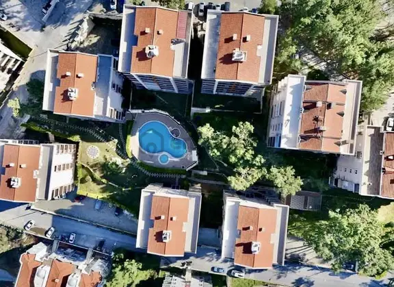 Kuşadası'nda 300m2 5+2 Deniz Manzaralı Havuzlu Dubleks Rezidans 2