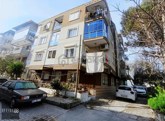 Enhoşlar Trenyolu Hattında Satılık 2+1 Daire 1