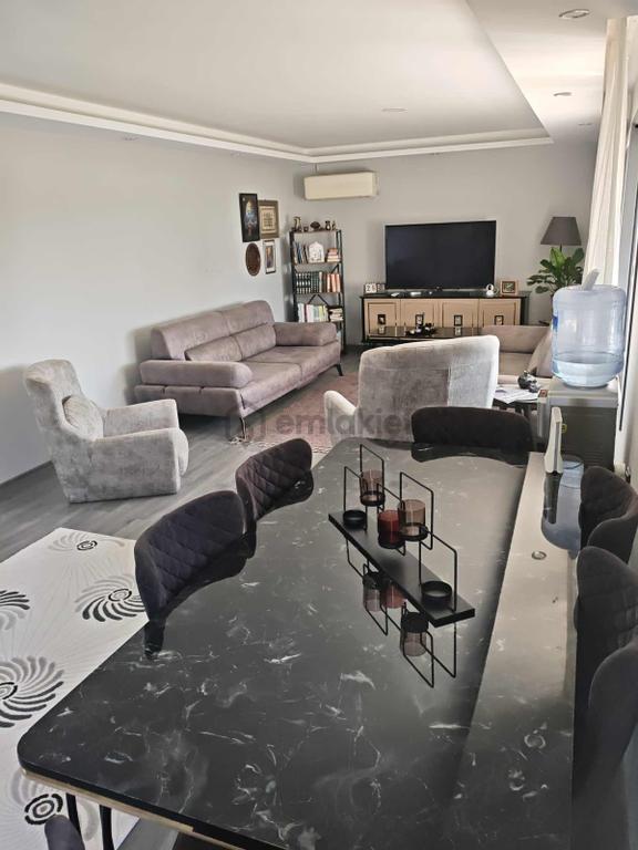 Bal Gayrimenkul-yeniköy'de Cadde Üzeri 300m2 İçinde Prefabrik Ev 2