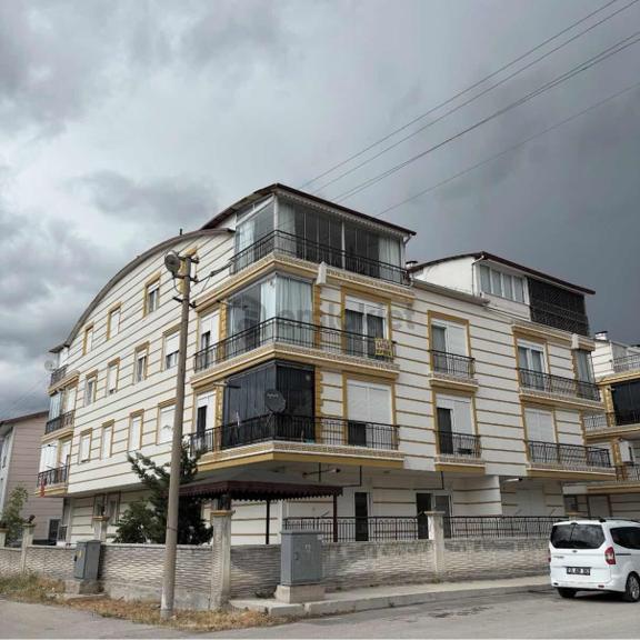 İnal Emlaktan Site İçerisinde Satılık 6+1 Lüks Dubleks Daire 2