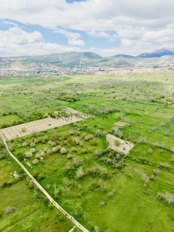 Isparta Keçiborlu Merkezde 700m2 Fırsat Bahçe 2