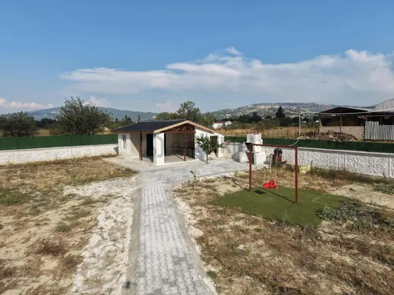 İnal Emlak'tan Kışla'da Kurulu Düzen Hobi Bahçesi 2