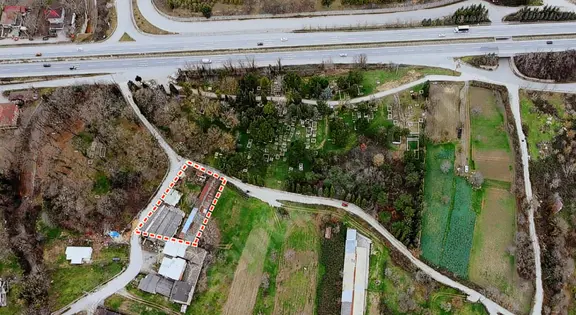 Kartepe Eşmede Göl Manzaralı 800 M2 Kapalı Alanlı Satılık Arazi 1