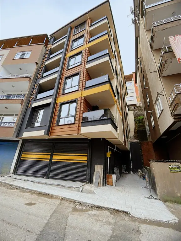 Mabel'den-bulancak Mah. Merkezi Konum 3+1 Firsat Daire 1