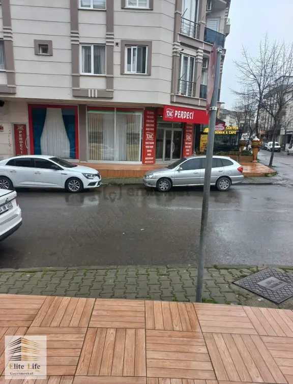 Cadde Üzeri Yüksek Kira Getirili İskanlı Köşe Konumda İşyeri 2
