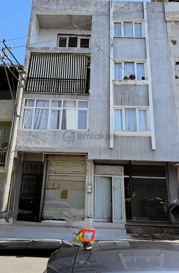 Akın'dan Acill!! Satılık Buca Göksu Mah.cadde Üzeri 4 Katlı Bina 2