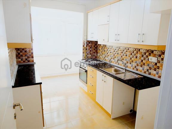 Maltepe Adatepe Sahilde İskanlı Balkonlu Marmaraya Yakın 3+1 1