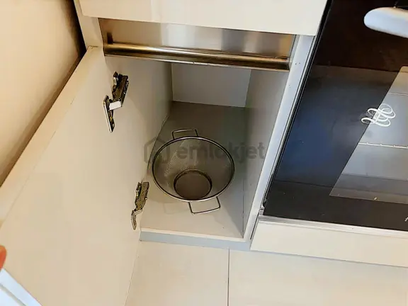 Dikimevi Metrosu Yakını Hastaneler Bölgesinde Mobilyalı 1+1 2
