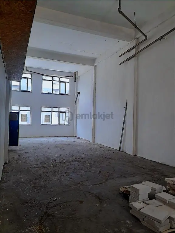 İkitelli Organize Sanayi Cila Ve Nıkelajcılarda 220 M2 Giriş 2
