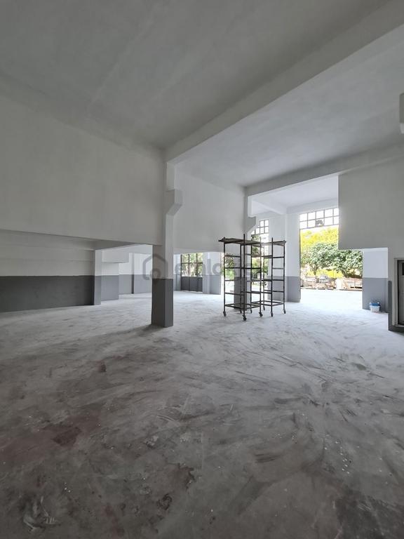 İkitelli Organize Tümsan 1 Sanayi 600 M2 Tır Kamyon Yaklaşır 1