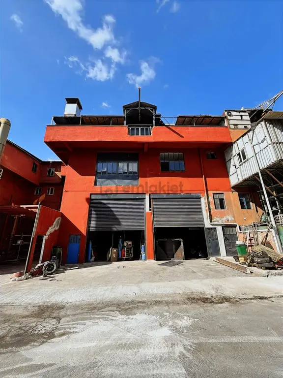 İkitelli Organize Bölgede 400m2 1