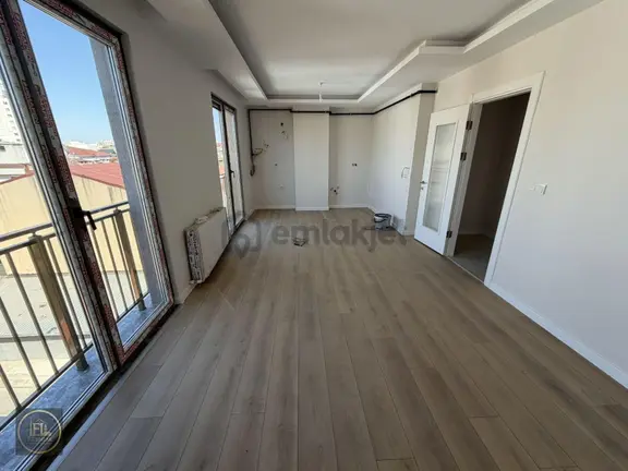 F-l Emlaktan Dudullu Esenşehirde Kürkçüler Cad Yakını İnşaattan Satılık 2+1 Açık Mutfak 2